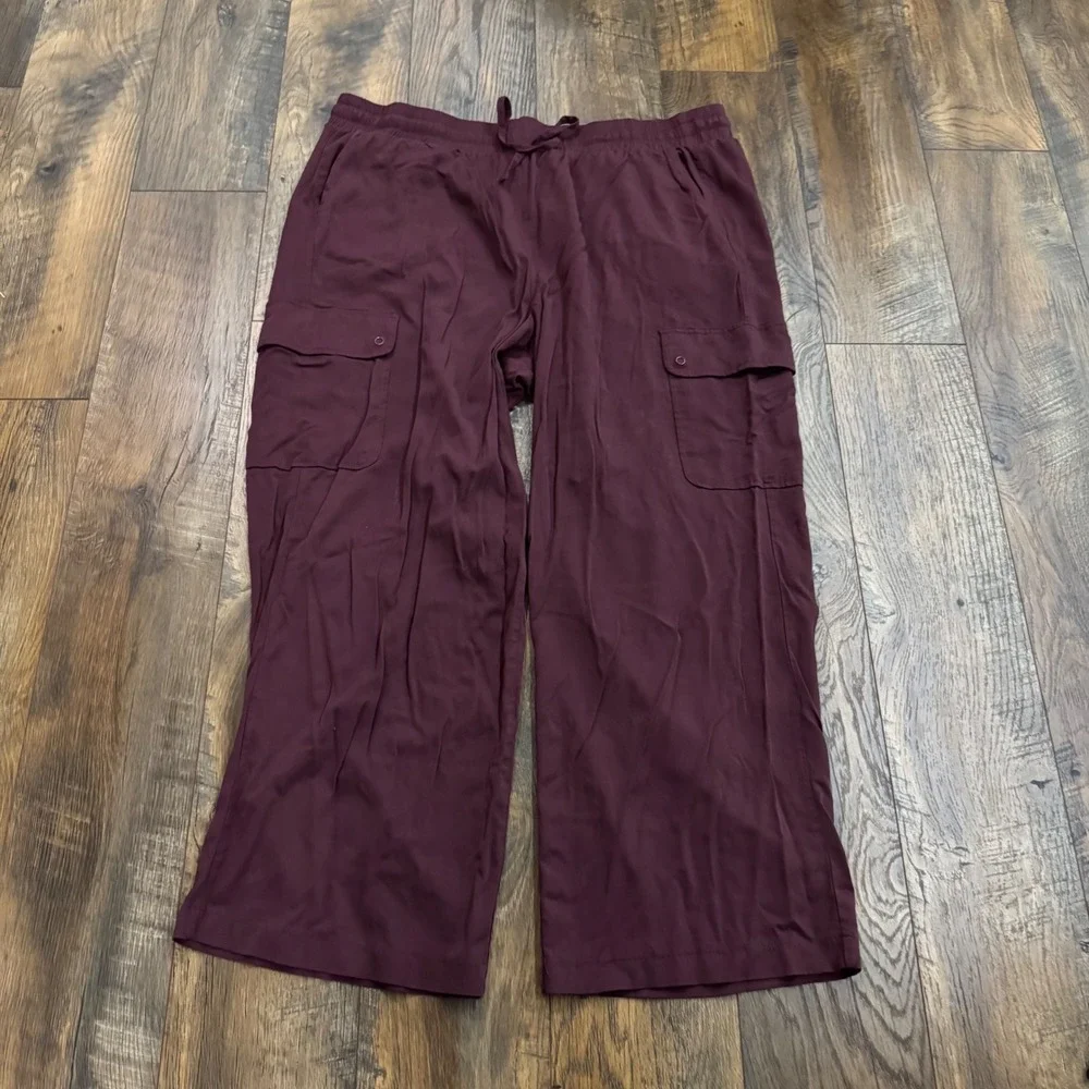 Torrid Burgundy Rayon Blend Pull On Cargo Pants Wide Leg Size 2R (2X) Lounge